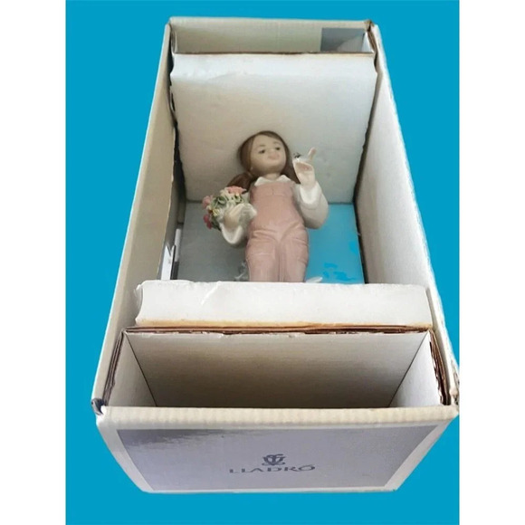 LLADRO “SPRING GIRL” PORCELAIN FIGURINE #5217 RETIRED- MINT New In Box. - Picture 7 of 7